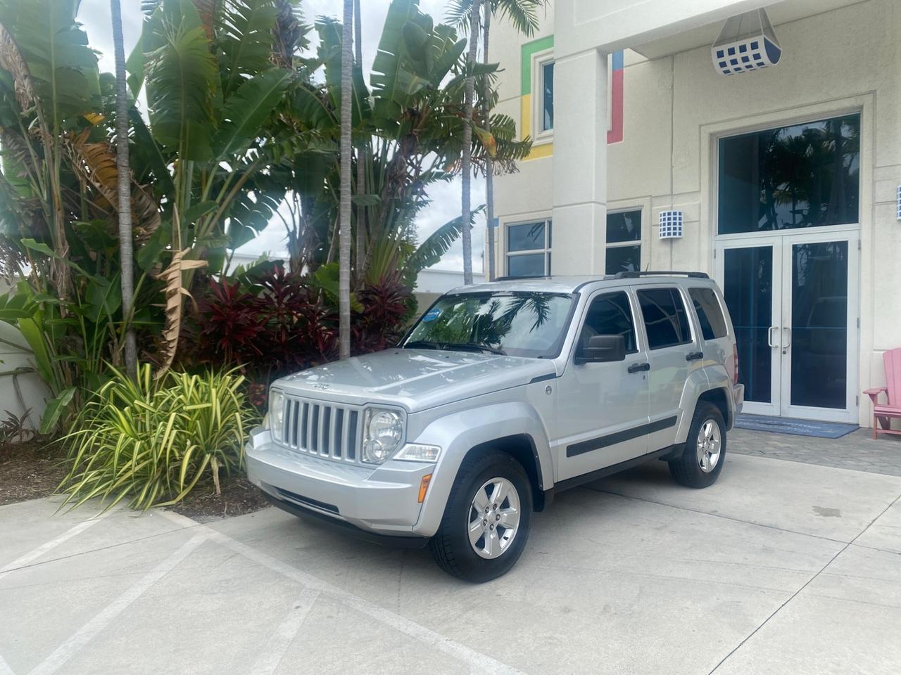 2010 Jeep Liberty Sport 4WD NO ACCIDENTS Pompano Beach FL