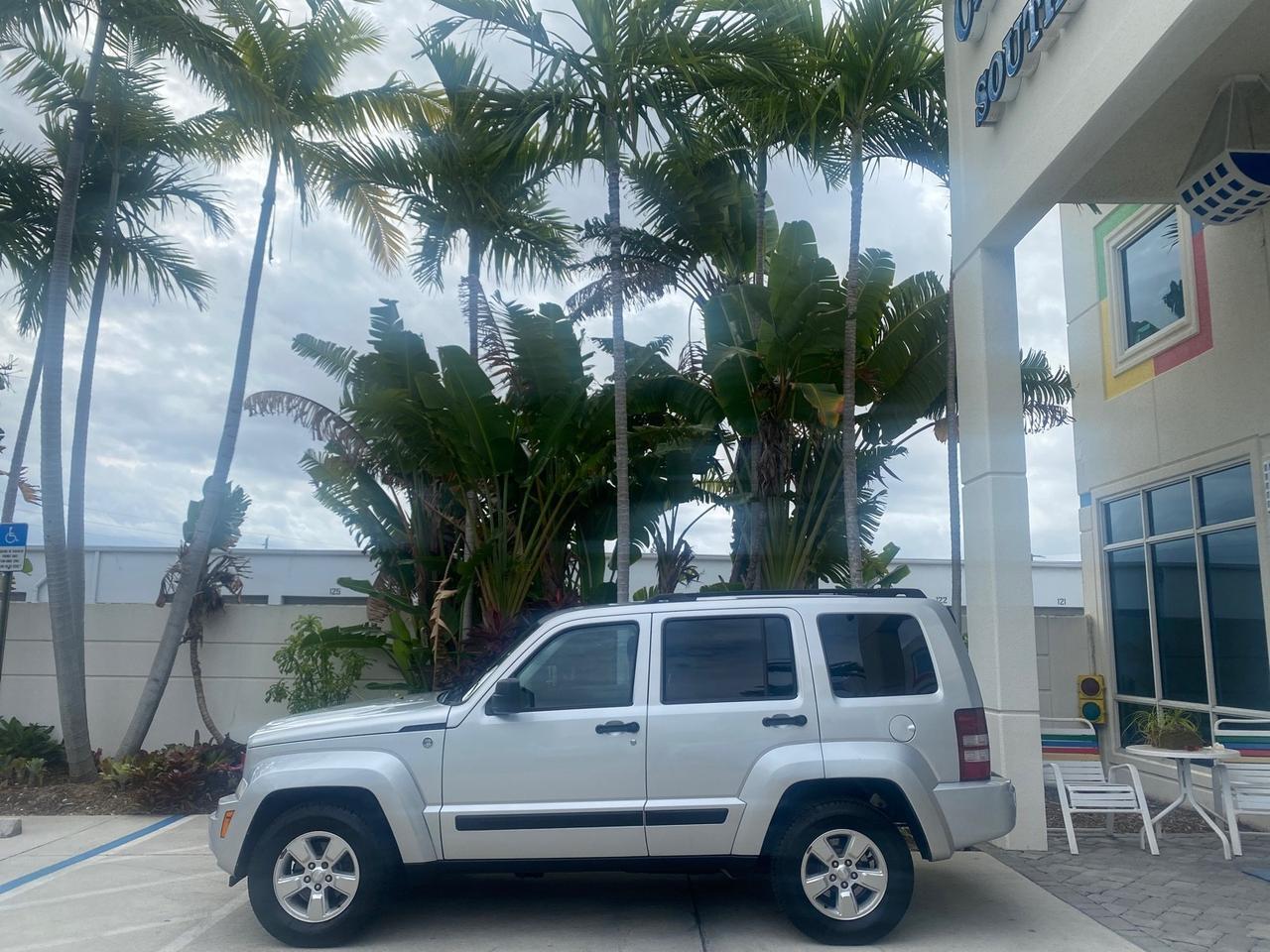 2010 Jeep Liberty Sport 4WD NO ACCIDENTS Pompano Beach FL