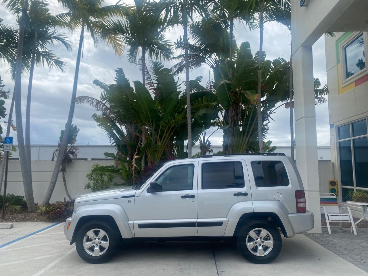 2010 Jeep Liberty Sport 4WD NO ACCIDENTS Pompano Beach FL