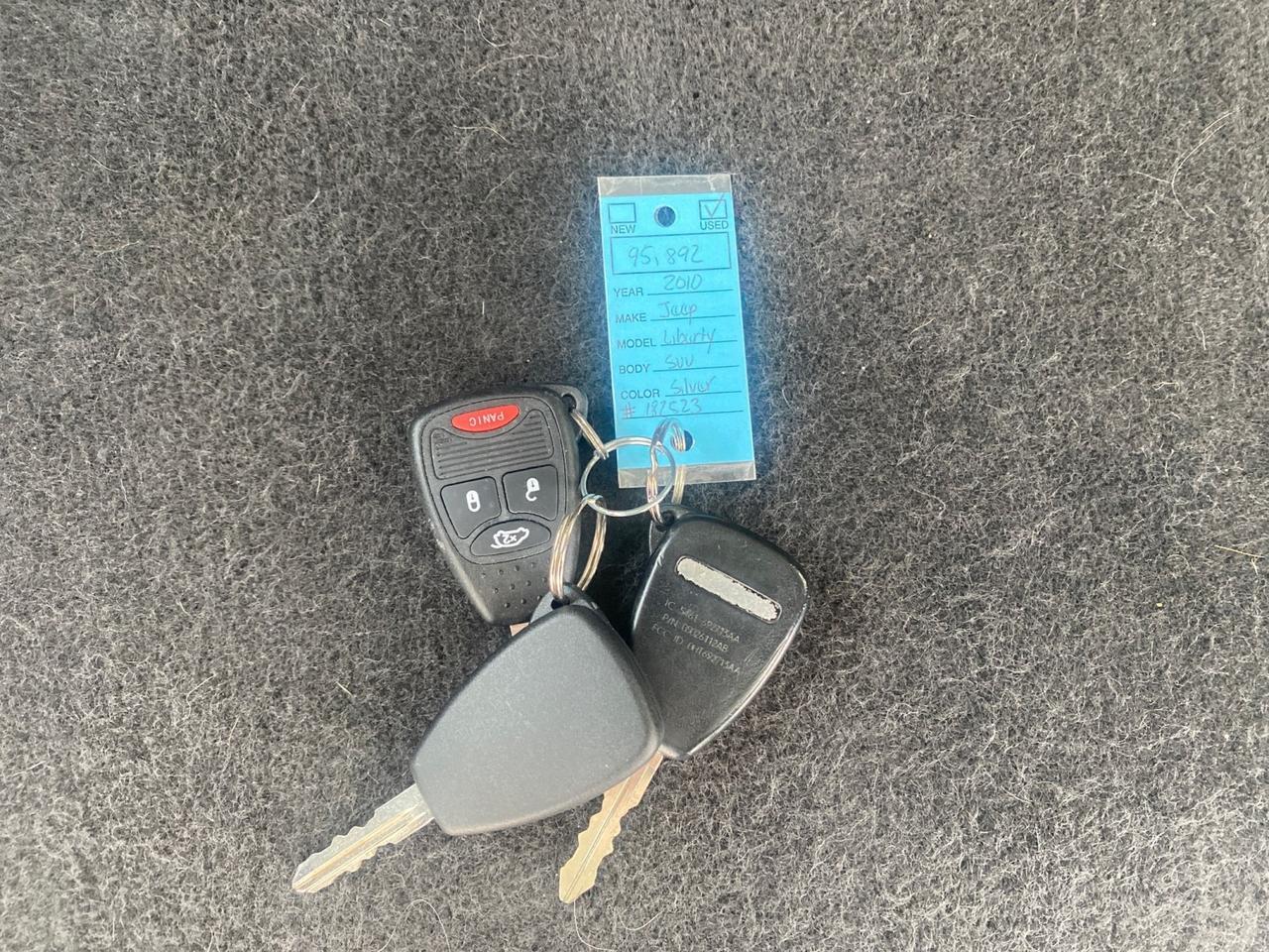 2010 Jeep Liberty Sport 4WD NO ACCIDENTS Pompano Beach FL