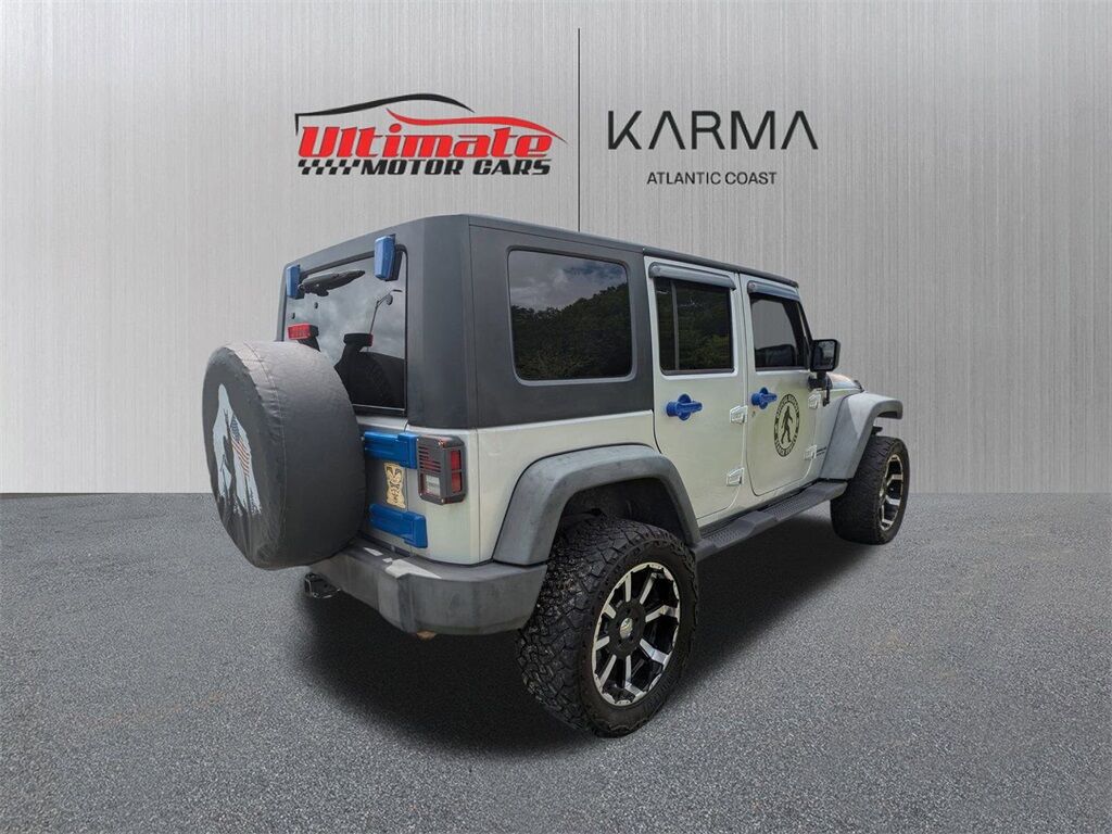 2010 Jeep Wrangler Unlimited Islander