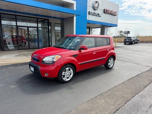 2010 Kia Soul +