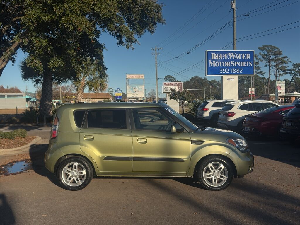2010 Kia Soul +