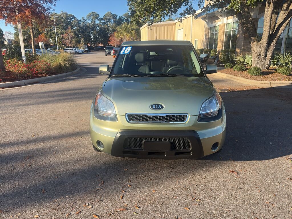 2010 Kia Soul +