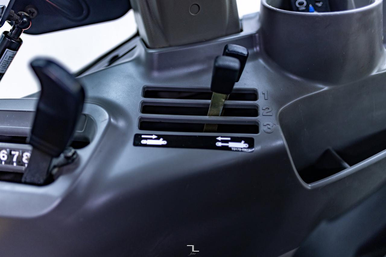 2010 Kubota L4740D HSTC 4WD Tractor Loader Diesel Cab Red Deer AB