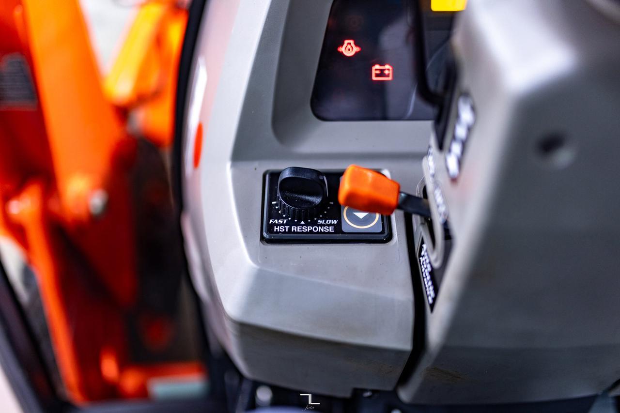 2010 Kubota L4740D HSTC 4WD Tractor Loader Diesel Cab Red Deer AB