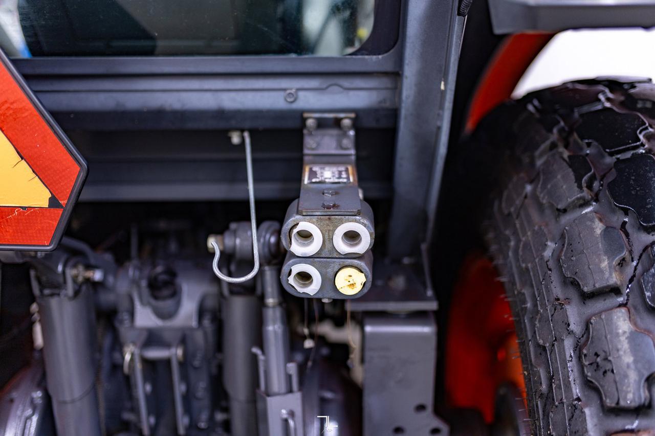 2010 Kubota L4740D HSTC 4WD Tractor Loader Diesel Cab Red Deer AB