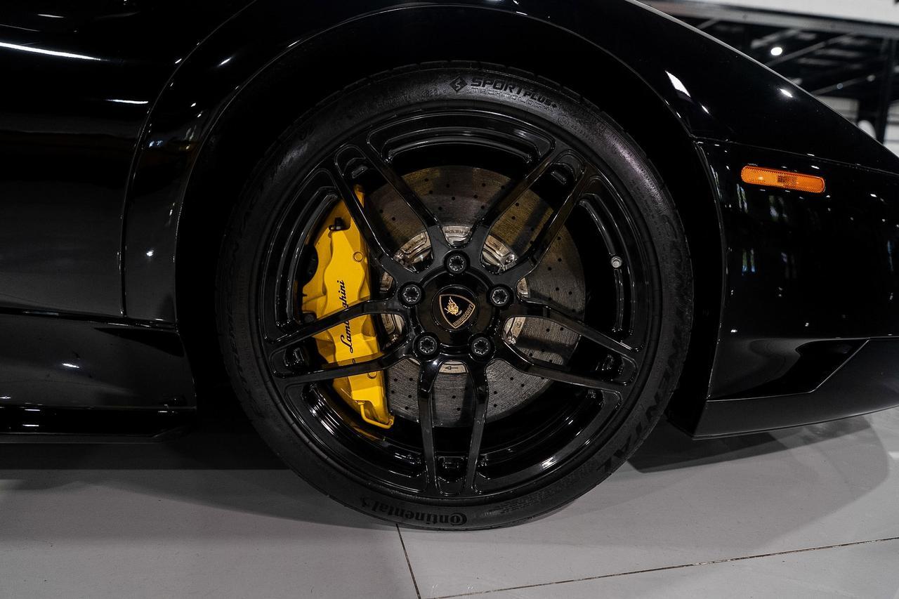 2010 Lamborghini Murcielago LP670-4 SuperVeloce Nero Aldebaran paint, yellow calipers/SV graphic, bespoke interior AND MORE!! Fort Lauderdale FL