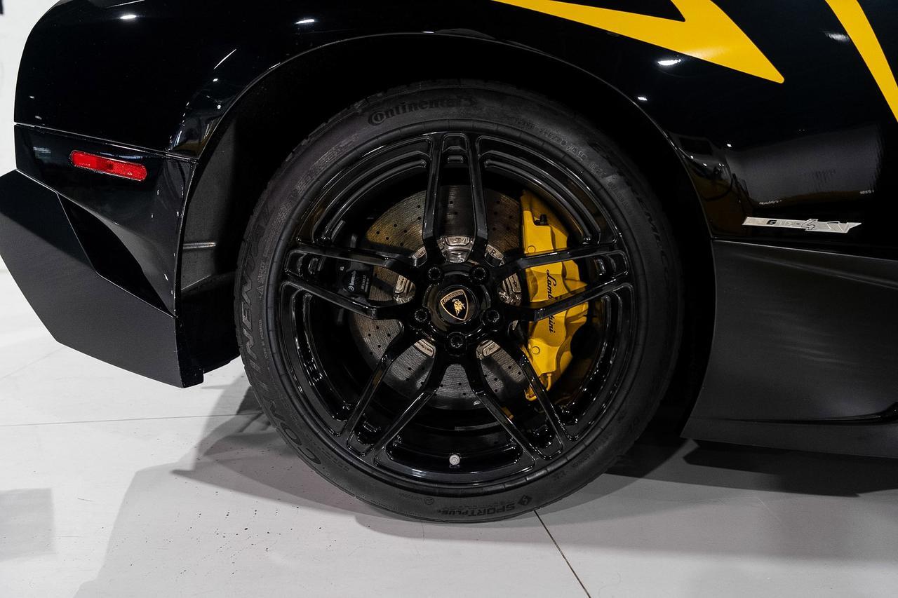 2010 Lamborghini Murcielago LP670-4 SuperVeloce Nero Aldebaran paint, yellow calipers/SV graphic, bespoke interior AND MORE!! Fort Lauderdale FL