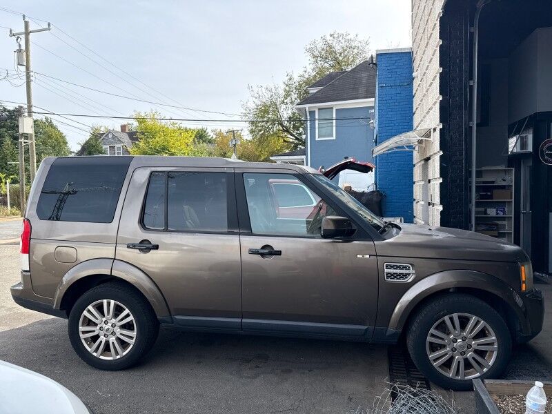 2010 Land Rover LR4 HSE LUX Plus w/ HSE LUX Plus Package 7 Seat Comfort Package