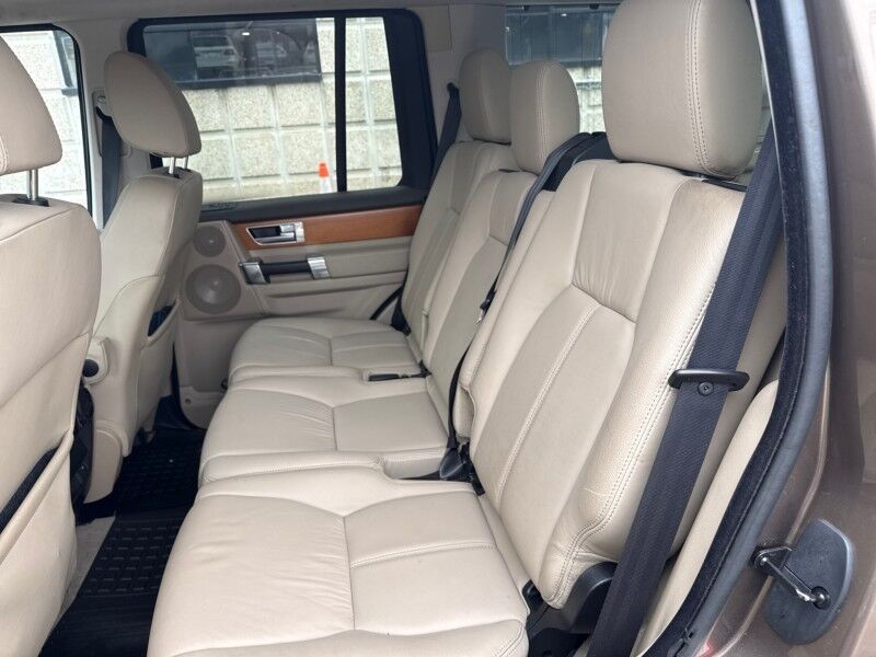 2010 Land Rover LR4 HSE LUX w/ HSE LUX Plus Package 7 Seat Comfort Package Arlington VA