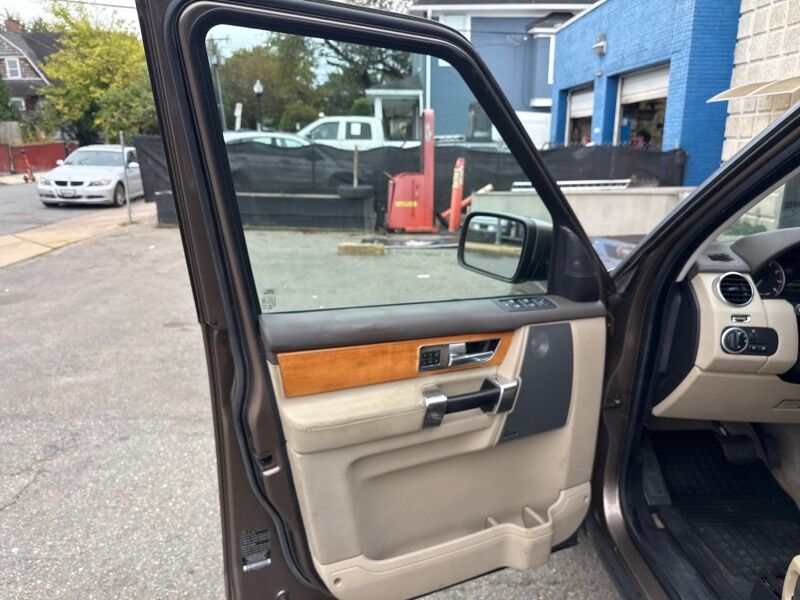 2010 Land Rover LR4 HSE LUX w/ HSE LUX Plus Package 7 Seat Comfort Package Arlington VA