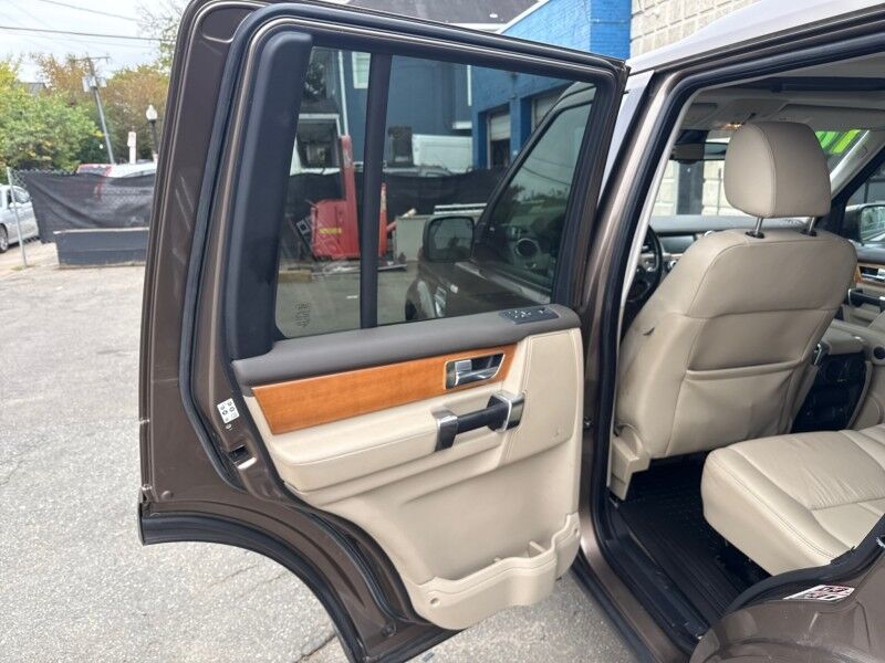 2010 Land Rover LR4 HSE LUX w/ HSE LUX Plus Package 7 Seat Comfort Package Arlington VA