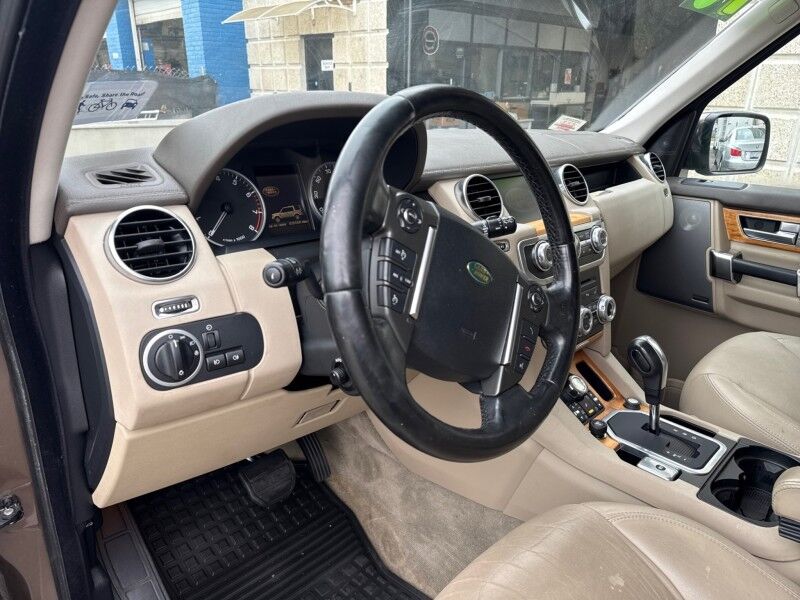 2010 Land Rover LR4 HSE LUX w/ HSE LUX Plus Package 7 Seat Comfort Package Arlington VA