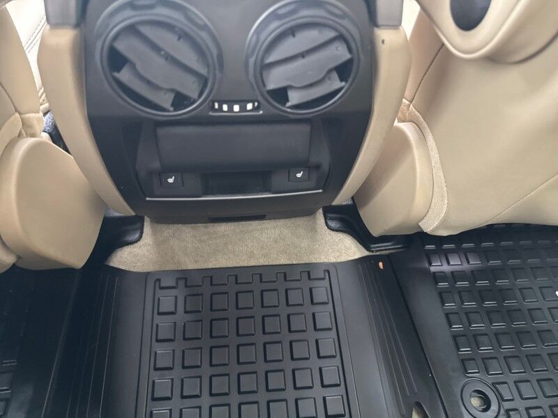 2010 Land Rover LR4 HSE LUX w/ HSE LUX Plus Package 7 Seat Comfort Package Arlington VA