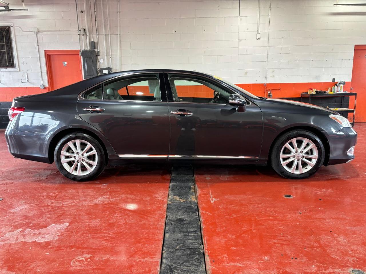 2010 Lexus ES 350 Base