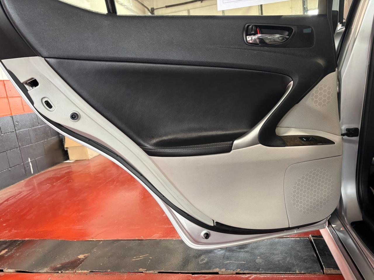 2010 Lexus IS 250 Base Franklin OH