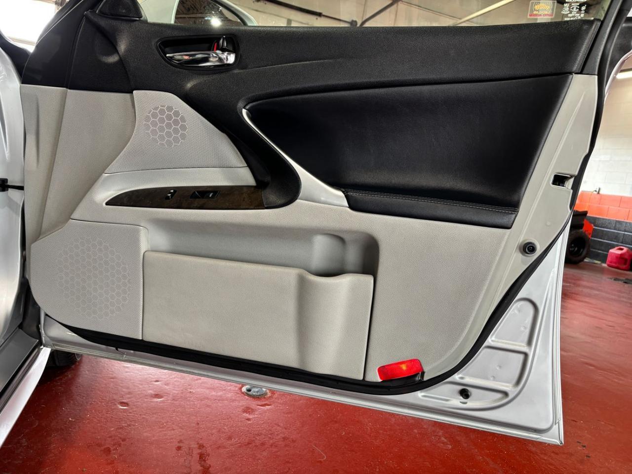 2010 Lexus IS 250 Base Franklin OH