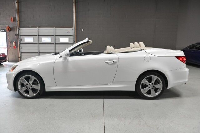 2010 Lexus IS 250C 2dr Convertible