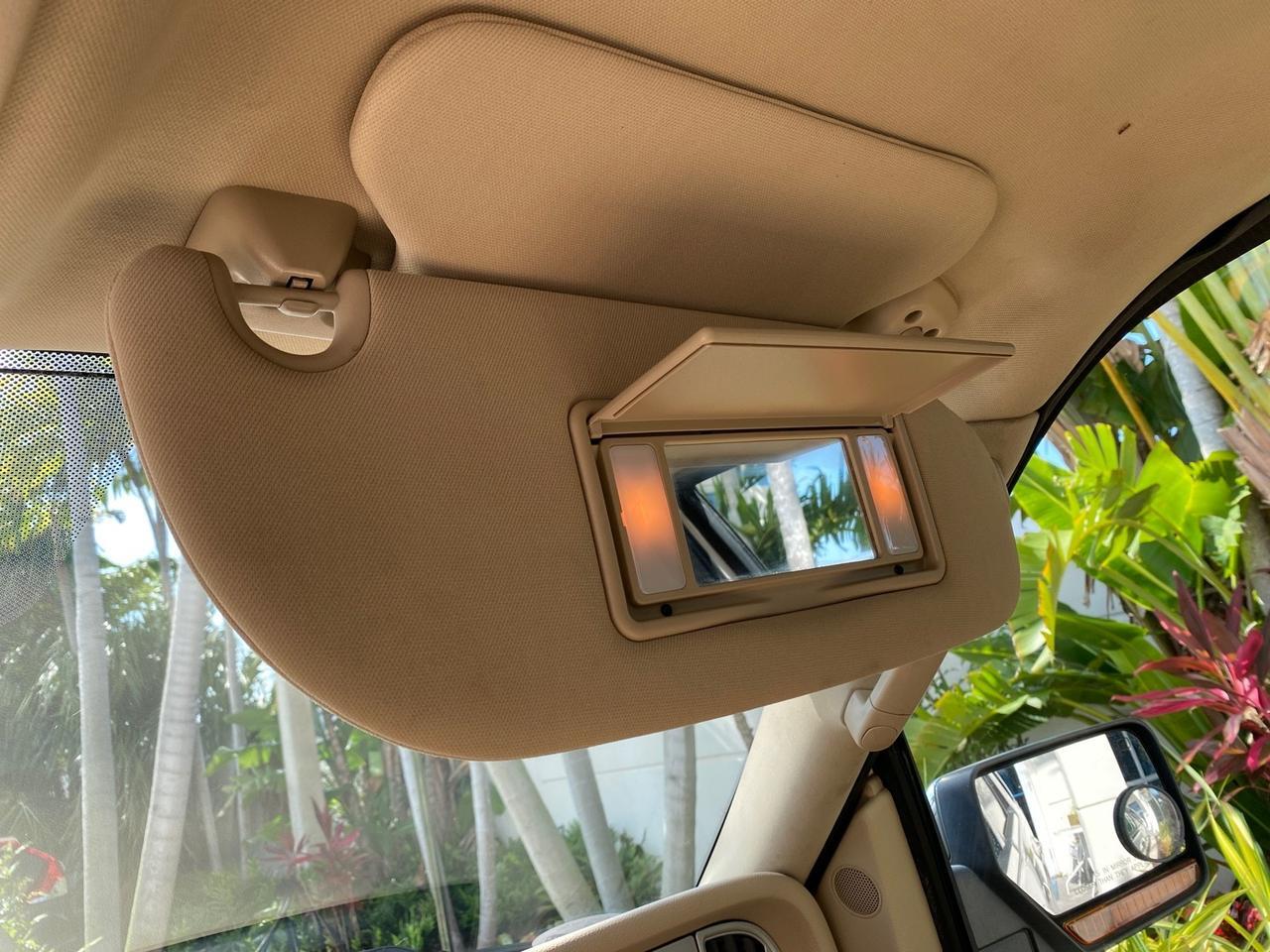 2010 Lincoln Navigator 4WD SUNROOF LOW MILES 31,209 Pompano Beach FL