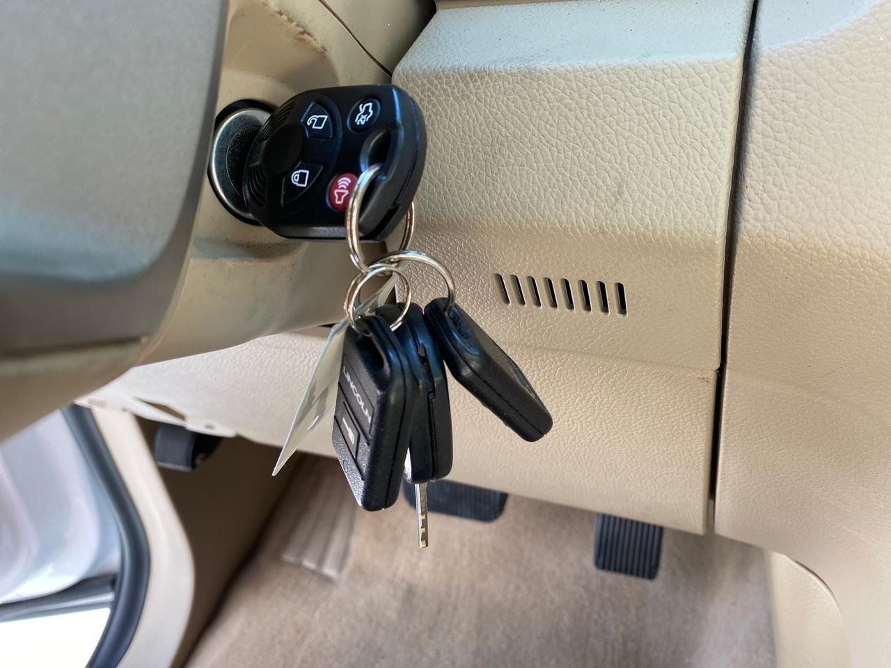 2010 Lincoln Navigator 4WD SUNROOF LOW MILES 31,209 Pompano Beach FL
