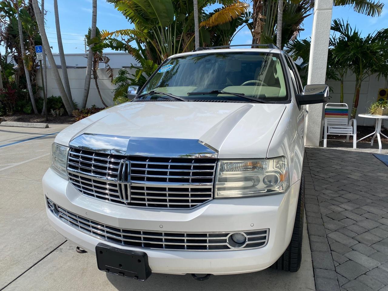 2010 Lincoln Navigator 4WD SUNROOF LOW MILES 31,209 Pompano Beach FL