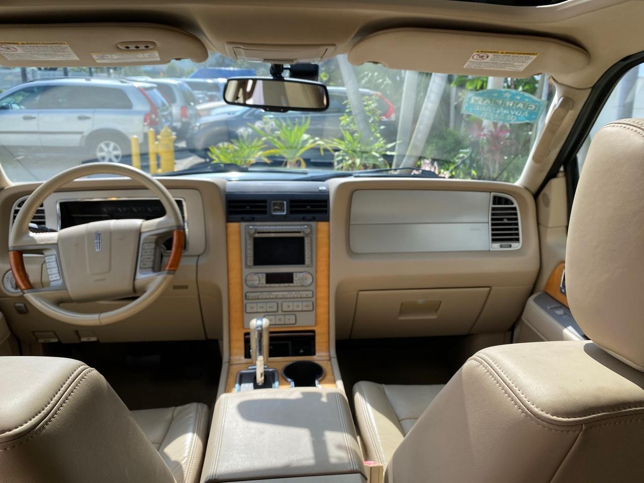 2010 Lincoln Navigator 4WD SUNROOF LOW MILES 31,209 Pompano Beach FL