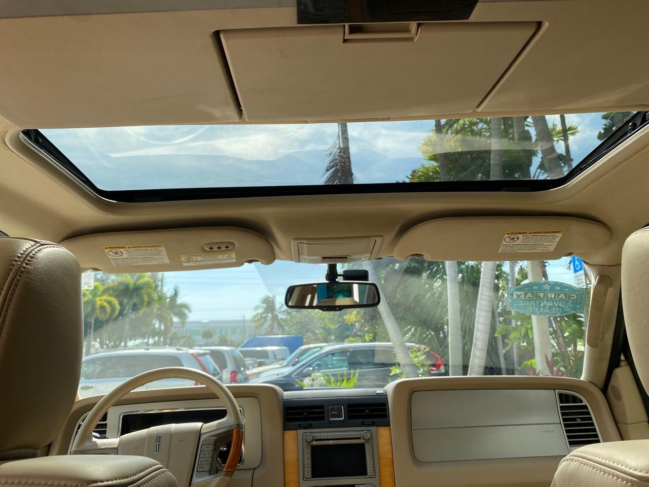 2010 Lincoln Navigator 4WD SUNROOF LOW MILES 31,209 Pompano Beach FL