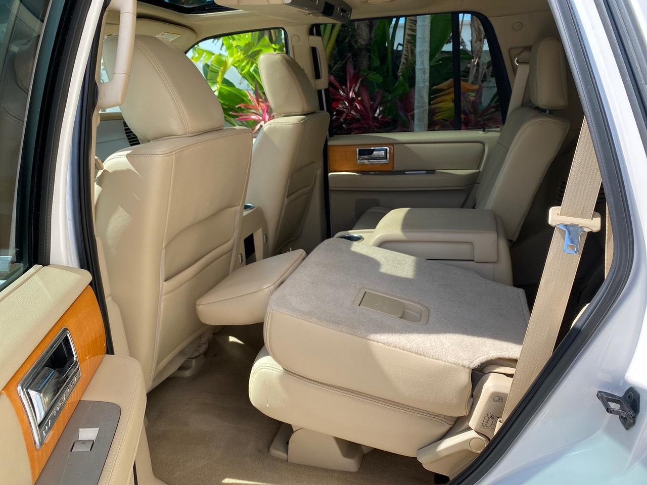2010 Lincoln Navigator 4WD SUNROOF LOW MILES 31,209 Pompano Beach FL