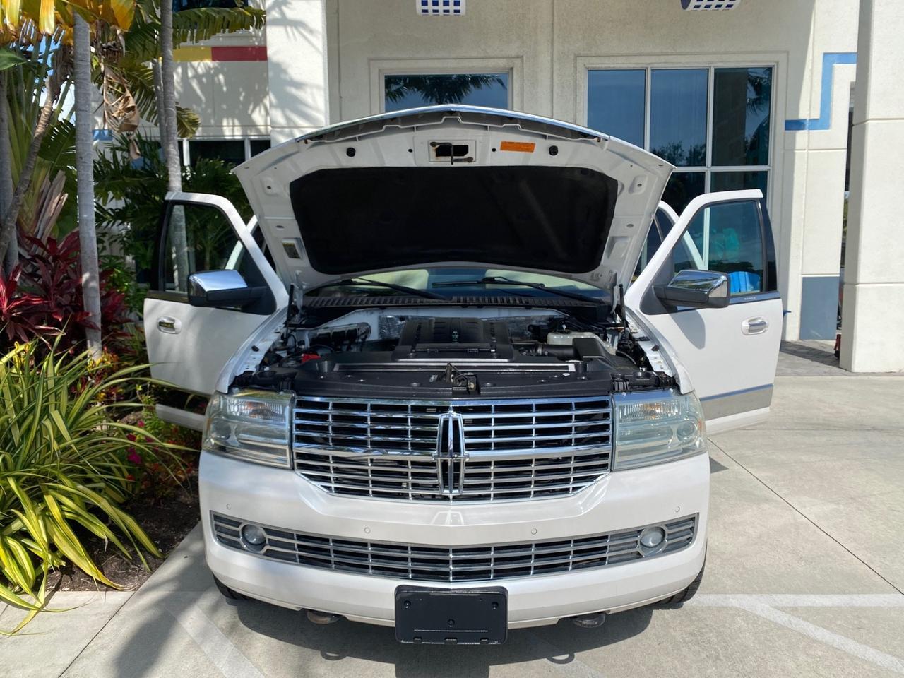 2010 Lincoln Navigator 4WD SUNROOF LOW MILES 31,209 Pompano Beach FL