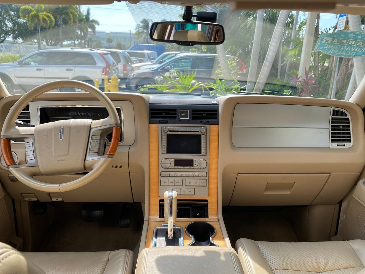 2010 Lincoln Navigator 4WD SUNROOF LOW MILES 31,209 Pompano Beach FL