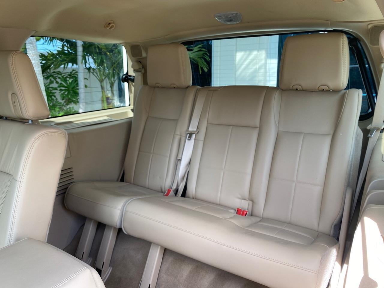 2010 Lincoln Navigator 4WD SUNROOF LOW MILES 31,209 Pompano Beach FL