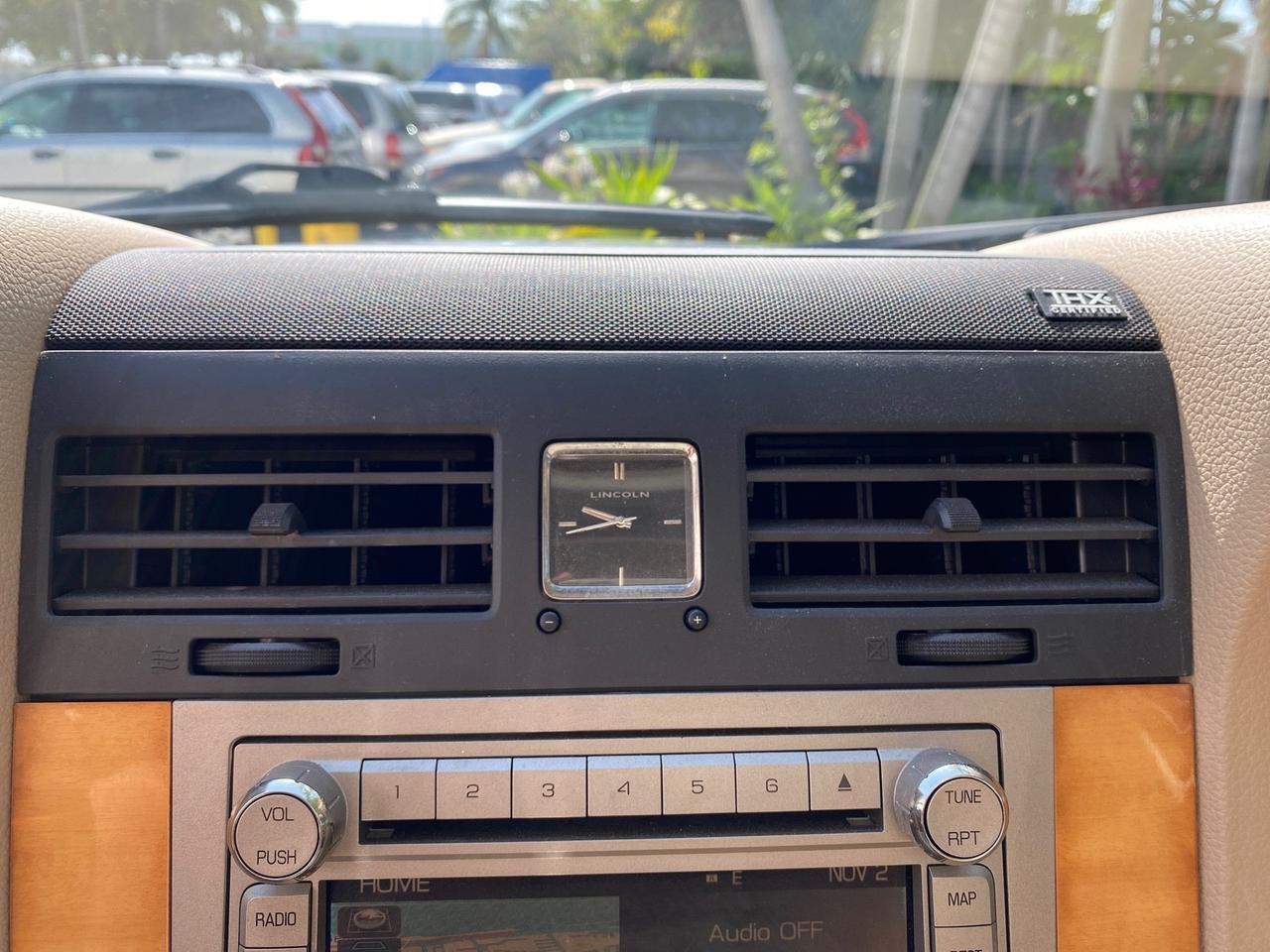 2010 Lincoln Navigator 4WD SUNROOF LOW MILES 31,209 Pompano Beach FL