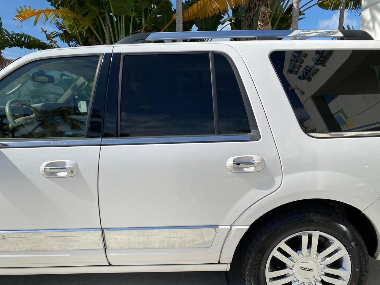 2010 Lincoln Navigator 4WD SUNROOF LOW MILES 31,209 Pompano Beach FL