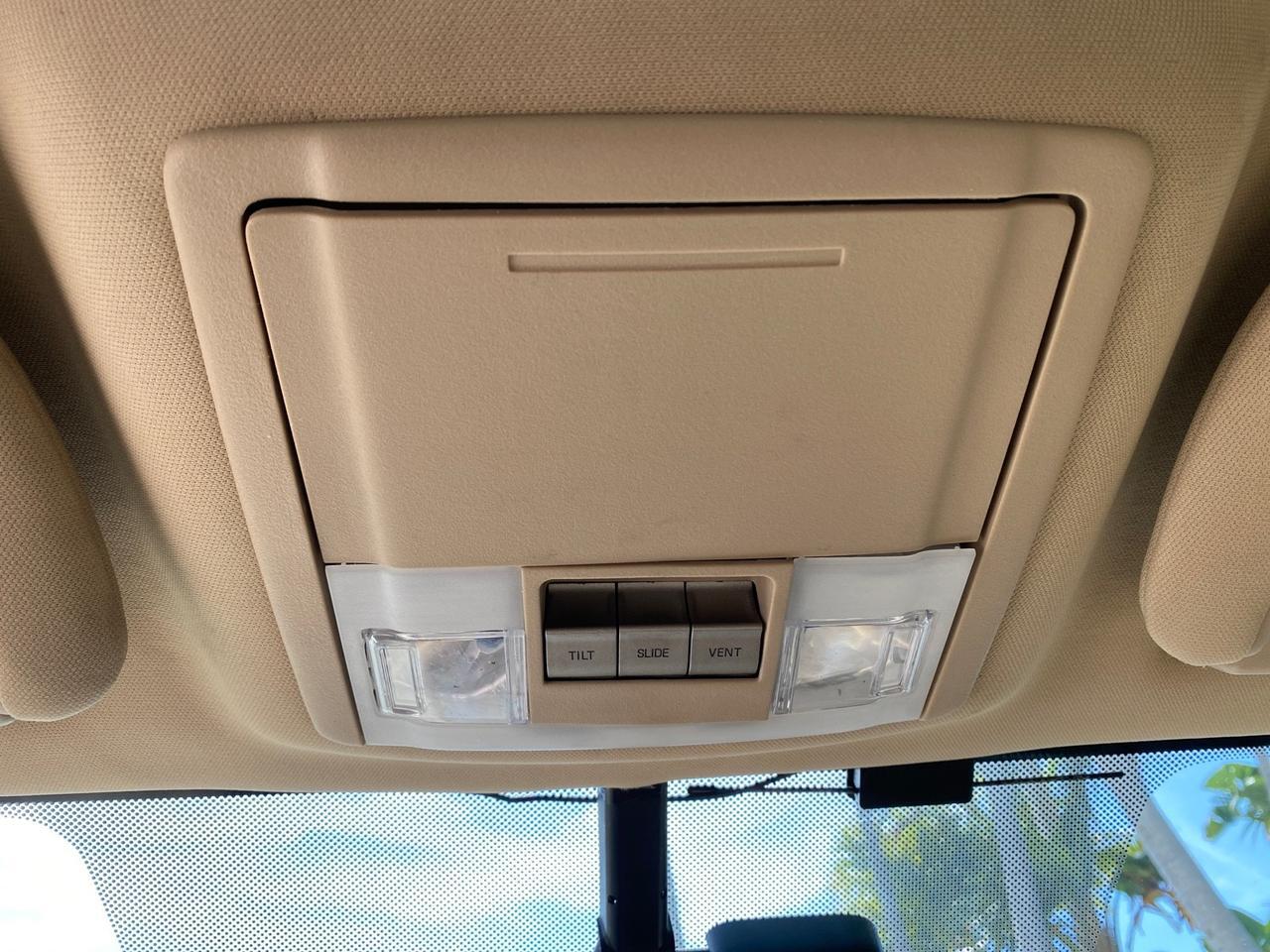 2010 Lincoln Navigator 4WD SUNROOF LOW MILES 31,209 Pompano Beach FL