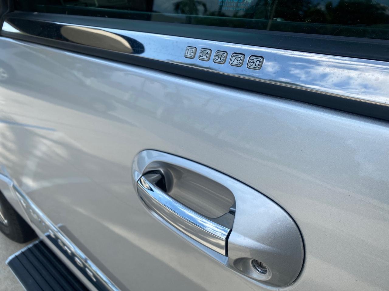 2010 Lincoln Navigator LOW MILES 49,245 NAV SUNROOF Pompano Beach FL