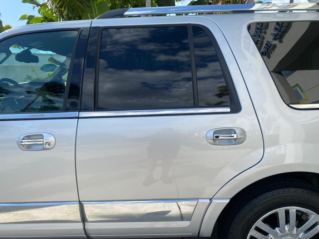 2010 Lincoln Navigator LOW MILES 49,245 NAV SUNROOF Pompano Beach FL