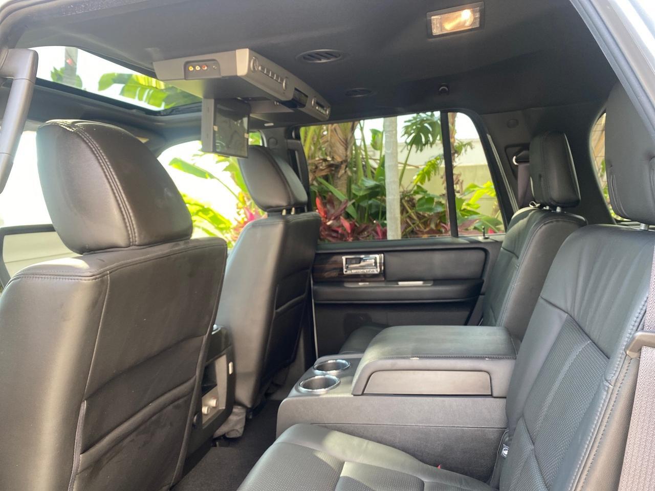 2010 Lincoln Navigator LOW MILES 49,245 NAV SUNROOF Pompano Beach FL