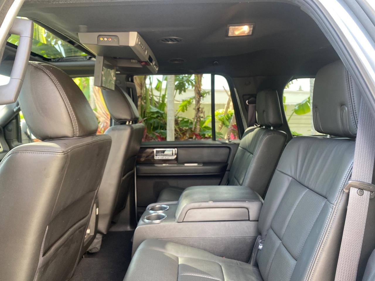 2010 Lincoln Navigator LOW MILES 49,245 NAV SUNROOF Pompano Beach FL