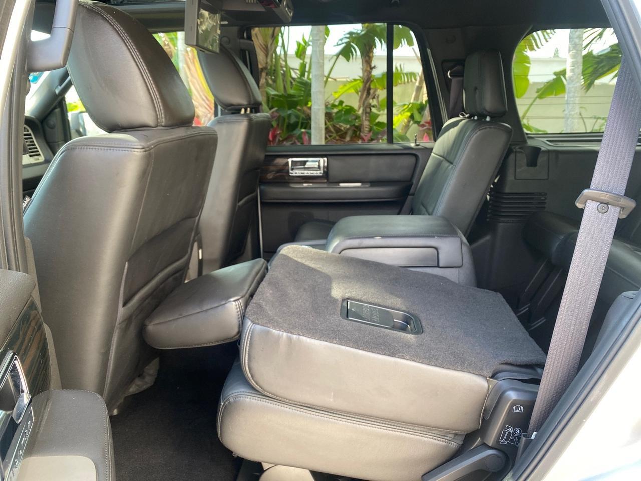 2010 Lincoln Navigator LOW MILES 49,245 NAV SUNROOF Pompano Beach FL