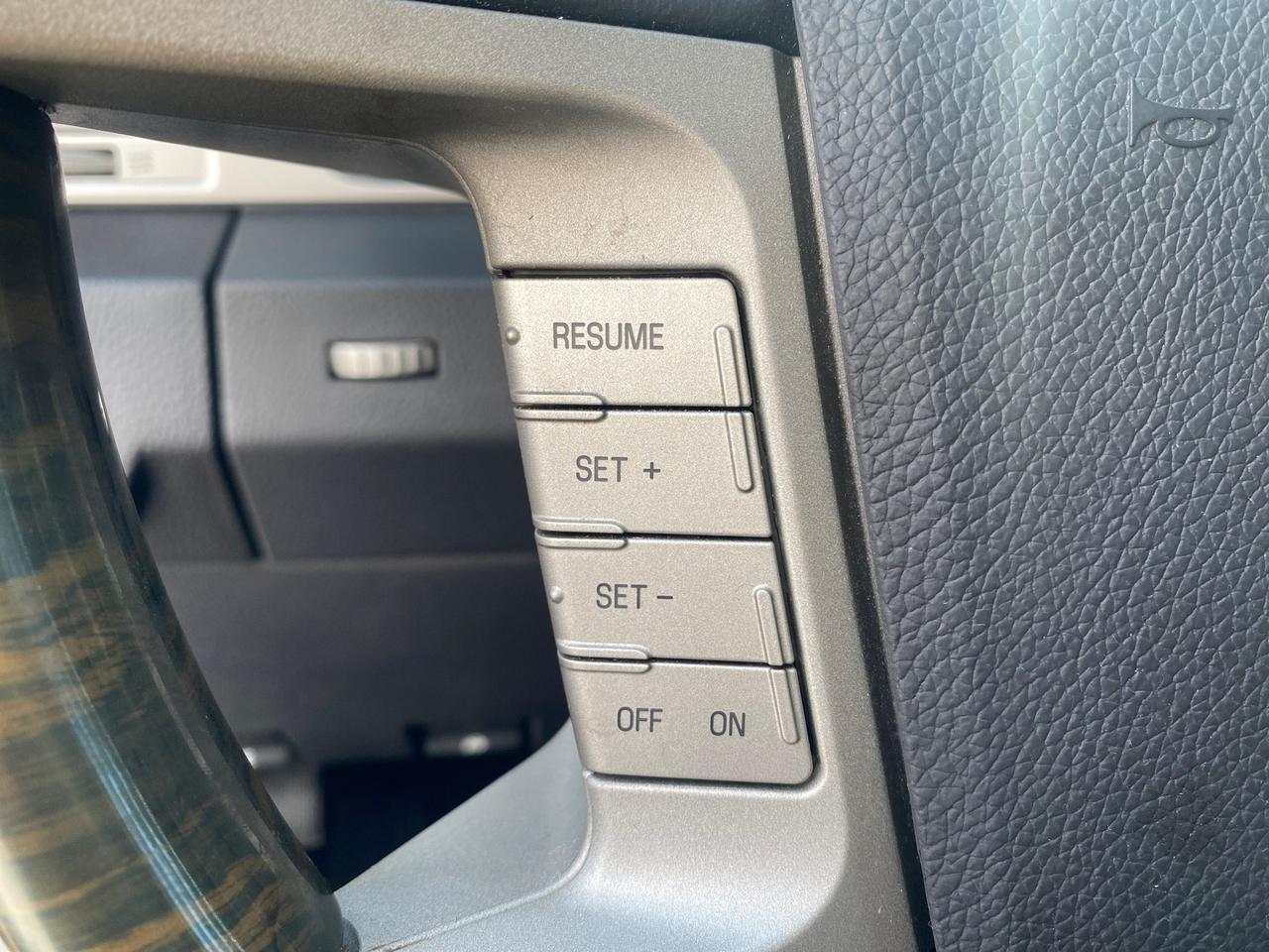 2010 Lincoln Navigator LOW MILES 49,245 NAV SUNROOF Pompano Beach FL