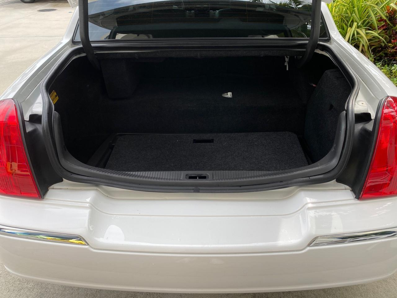 2010 Lincoln Town Car Signature Limited LOW MILES 47,515 Pompano Beach FL