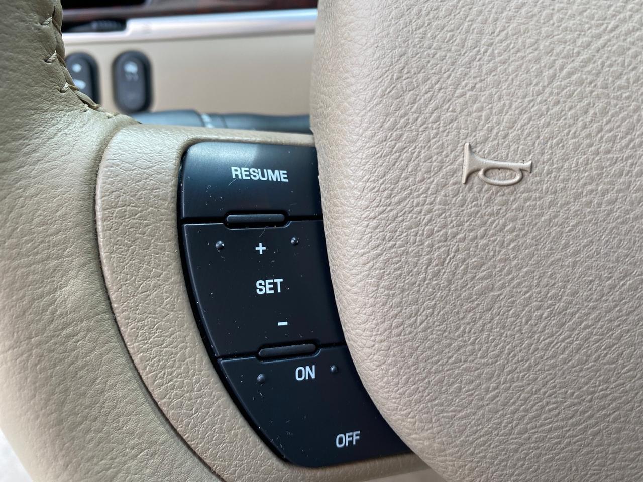 2010 Lincoln Town Car Signature Limited LOW MILES 47,515 Pompano Beach FL