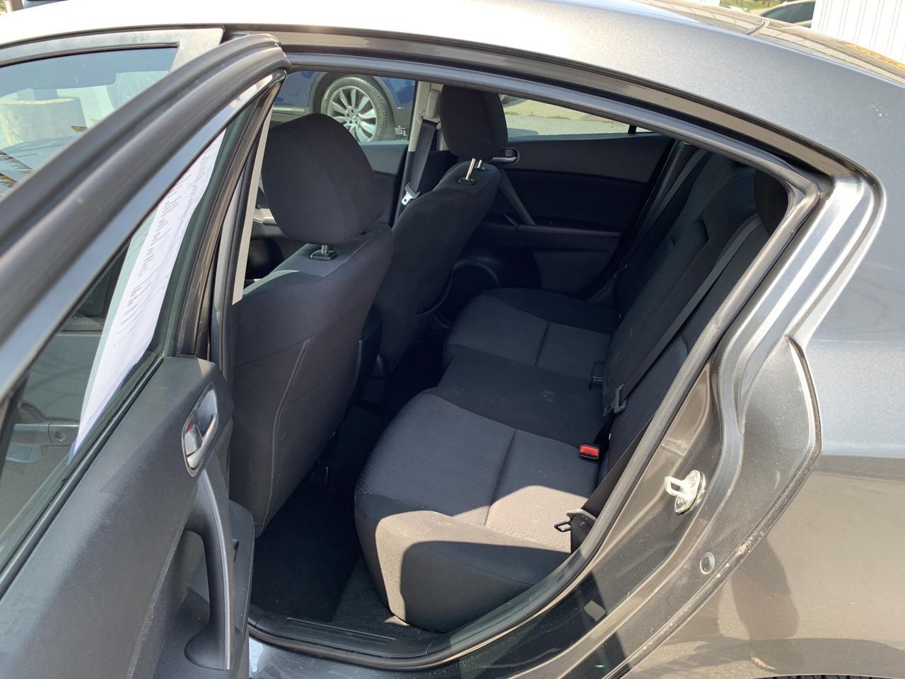 2010 MAZDA MAZDA3 i Touring Sedan 4D Aurora MO