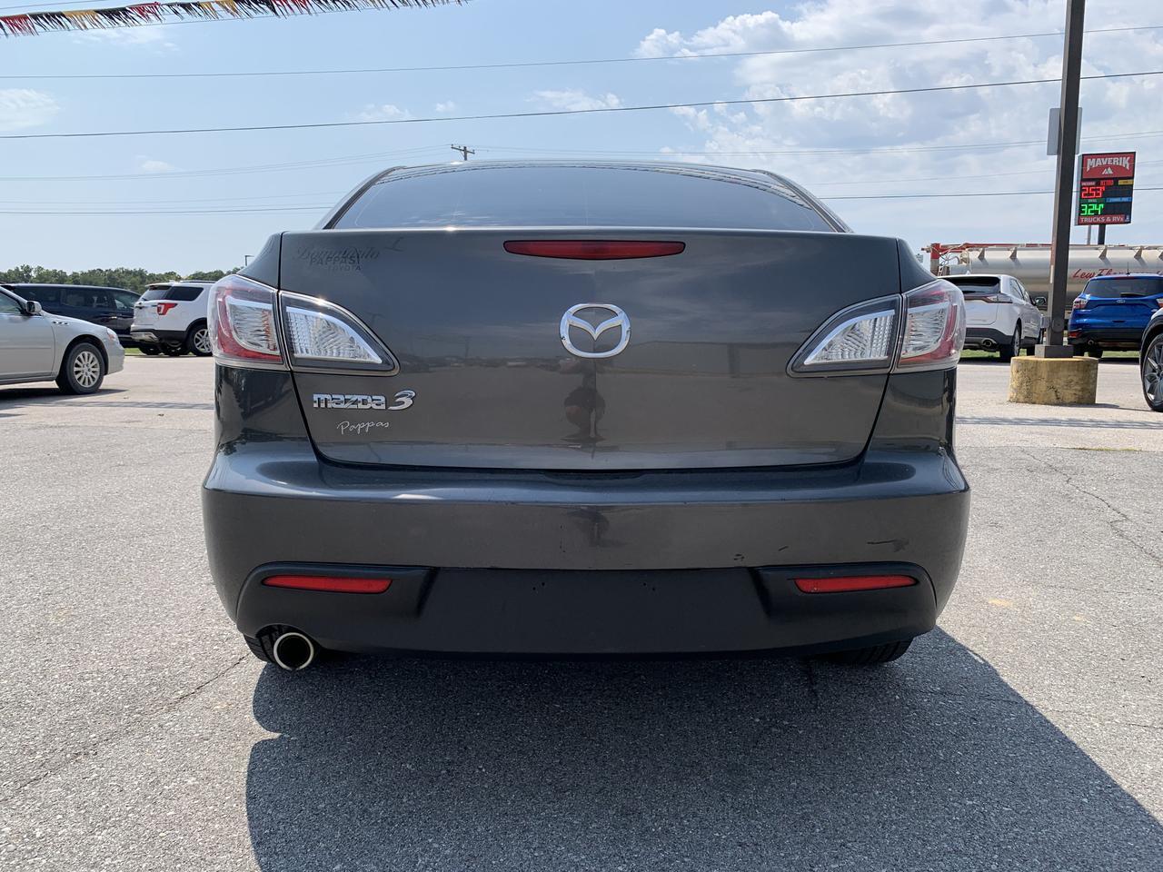 2010 MAZDA MAZDA3 i Touring Sedan 4D Aurora MO
