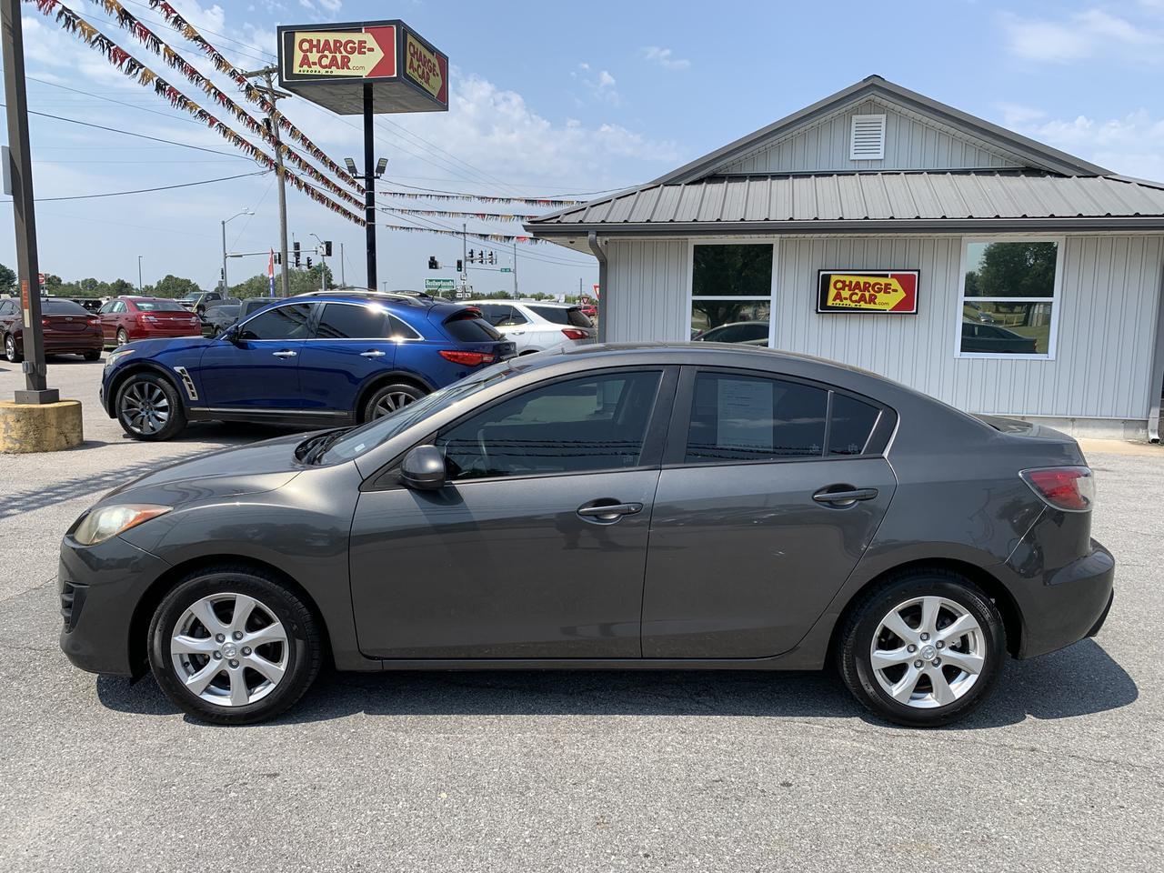2010 MAZDA MAZDA3 i Touring Sedan 4D Aurora MO