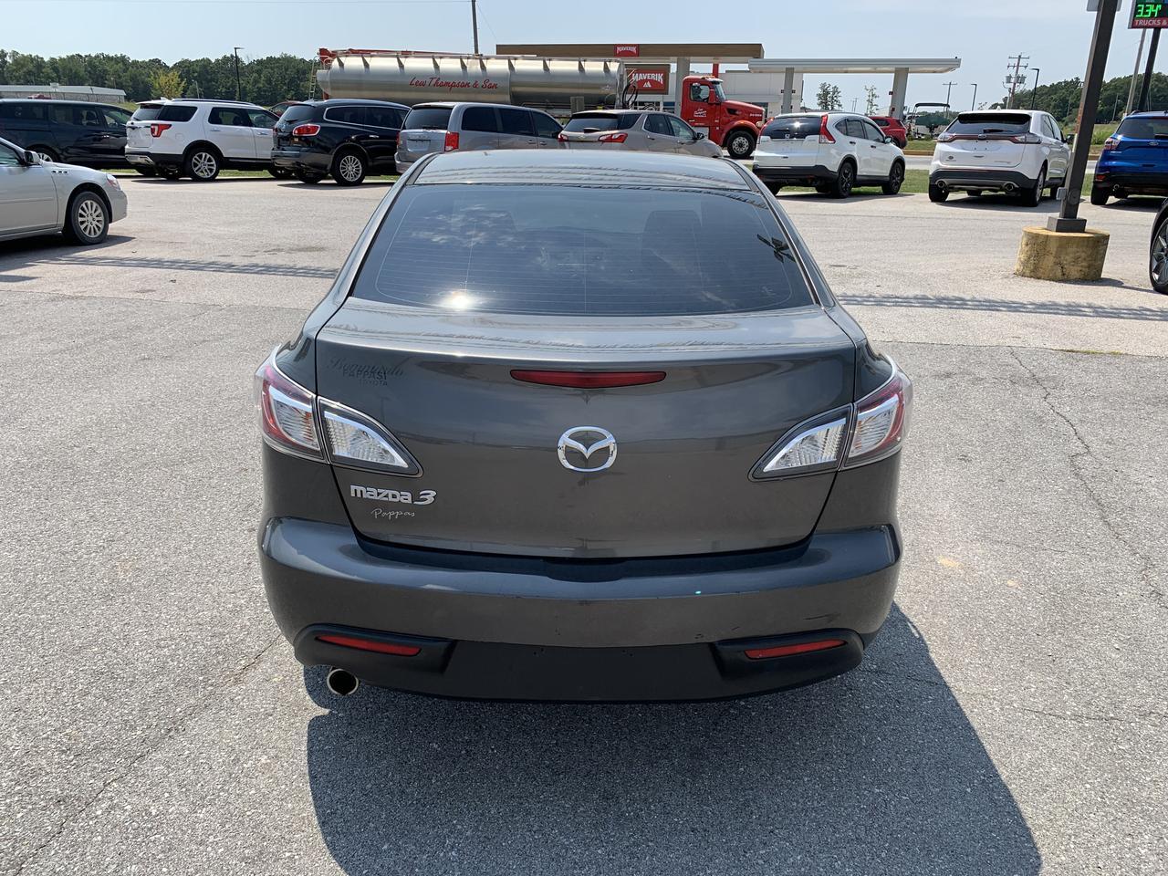 2010 MAZDA MAZDA3 i Touring Sedan 4D Aurora MO