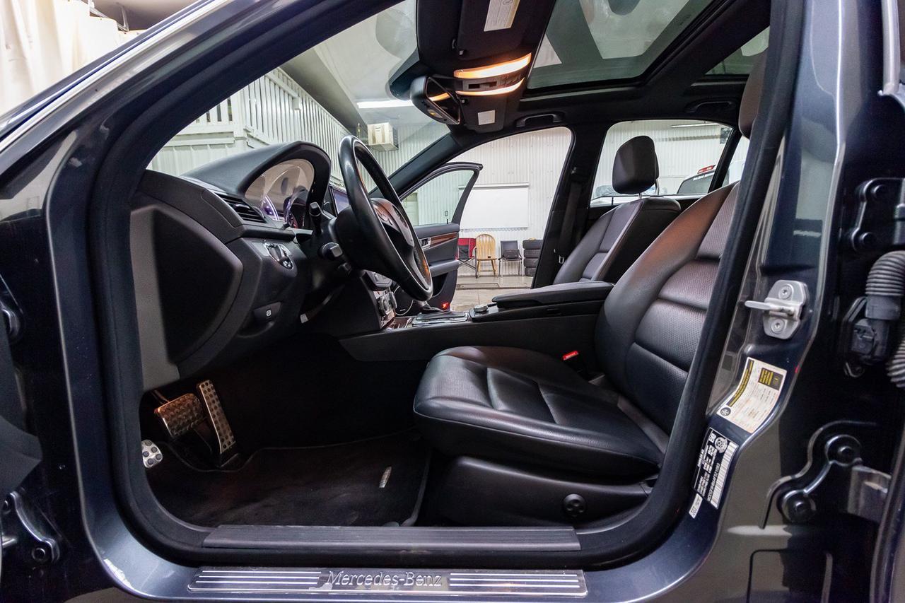 2010 Mercedes-Benz C-350 4Matic Leather Roof Nav BCam Red Deer AB