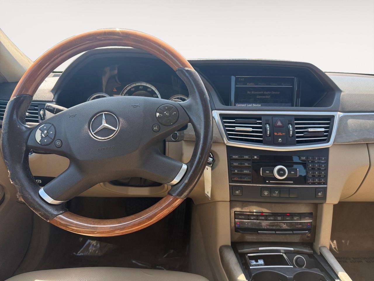 2010 Mercedes-Benz E-Class E 350 Luxury, HEATED SEATS, SUNROOF, BLUETOOTH, HARMAN/KARDON SPEAKERS, KEYLESS ENTRY, BACKUP CAMERA, POWER MIRRORS, CLEAN CARFAX, COME AND TEST DRIVE TODAY!
