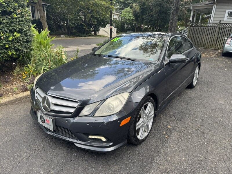 2010 Mercedes-Benz E-Class E 550 Coupe w/ AMG Sport-Package
